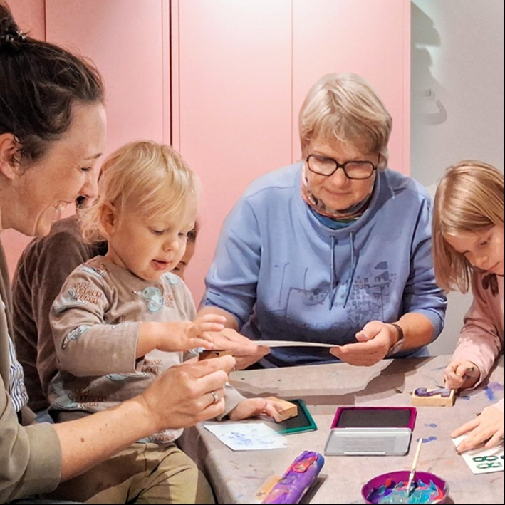 ELKI: Eltern-Kind-Atelier